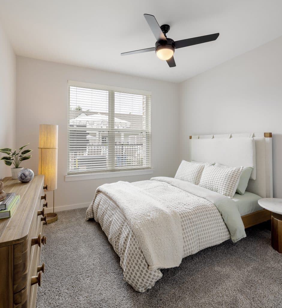 Maxwell apartment bedroom